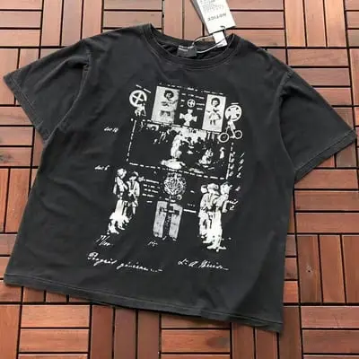 ￥~89 E.R.D T-SHIRT 77080520 (im 185CM 80KG iwear size M in the photo)