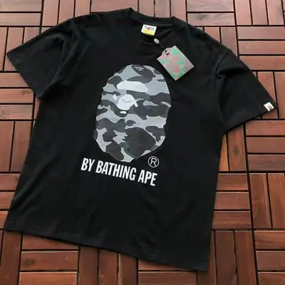 ￥~79 BAPE T-SHIRT 77072138 (im 185CM 70KG iwear size L in the photo)
