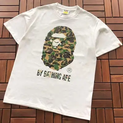 ￥~75 BAPE T-SHIRT 66072272 (im 185CM 70KG iwear size M in the photo)