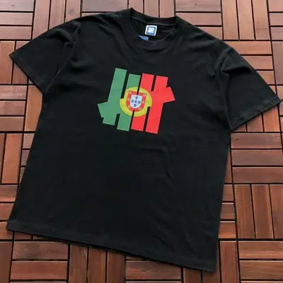 ￥ ~ 85 UNDEFEATED T-SHIRT 55072818 (im 185CM 70KG iwear size L in the photo)