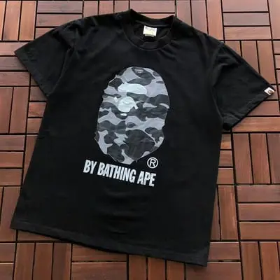 ￥~75 BAPE T-SHIRT 66072260 (im 185CM 70KG iwear size M in the photo)