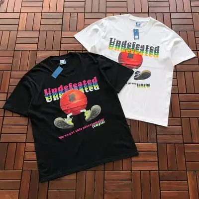 ￥~85 UNDEFEATED T-SHIRT 55071042 (im 185CM 70KG iwear size L in the photo)