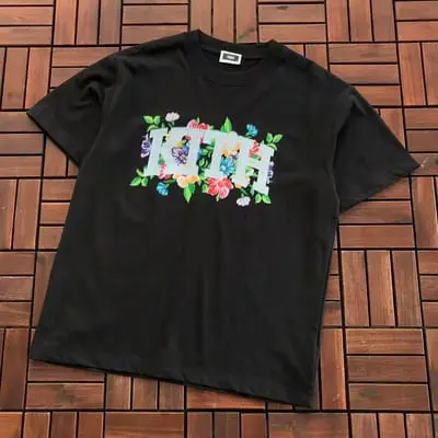 ￥~95 K🔥T🔥T-SHIRT 77071053 (im 185CM 70KG iwear size S in the photo)