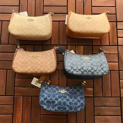￥~125 C🔥A🔥H BAG 66061464（长23CM*宽13CM*高7CM）