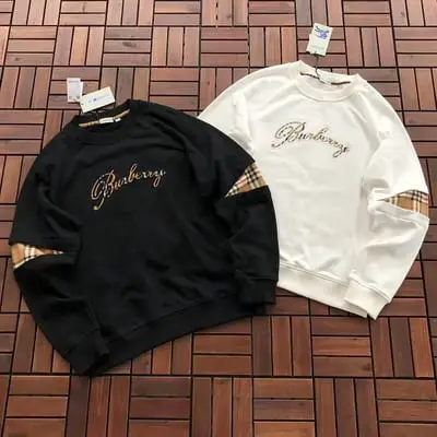 ￥ ~ 179 B🔥RB🔥RRY SWEATER 55072232 (im 185CM 70KG iwear size M in the photo)