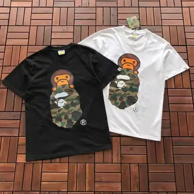 ￥~79 BAPE T-SHIRT 77063036 (im 185CM 70KG iwear size M in the photo)