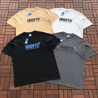 ￥~85 UNDEFEATED T-SHIRT 55070691 (im 185CM 80KG iwear size L in the photo)