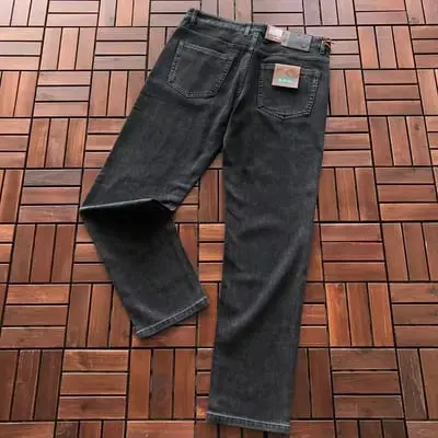 ￥~135 L🔥🔥O P🔥A🔥A JEANS 55070403 (im 185CM 70KG iwear size 33 in the photo)