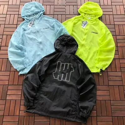 ￥219 UNDEFEATED JACKET 88070234 (im 185CM 80KG iwear size L in the photo)