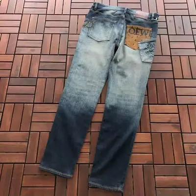 ￥~246 L🔥E🔥🔥JEANS 66070747 (im 185CM 70KG iwear size 34 in the photo)