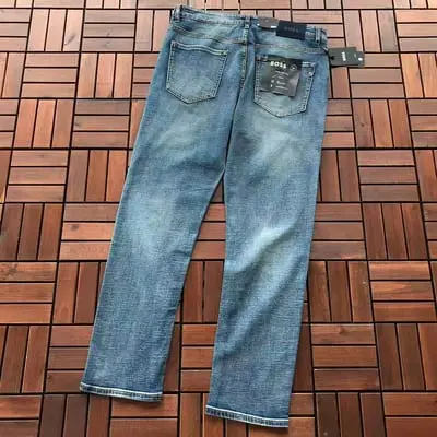 ￥~135 H🔥G🔥 B🔥🔥S JEANS 55071534 (im 185CM 80KG iwear size 36 in the photo)