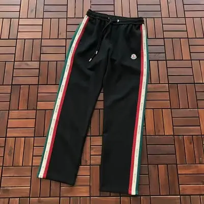 ￥~219 M🔥🔥🔥🔥🔥R TROUSERS 77081148 (im 185CM 70KG iwear size M in the photo)