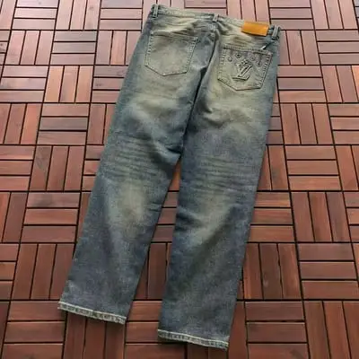 ￥~175 L🔥JEANS 66071425 (im 185CM 70KG iwear size 35 in the photo)
