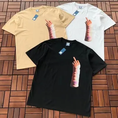 ￥~85 UNDEFEATED T-SHIRT 55063076 (im 180CM 68KG iwear size L in the photo)