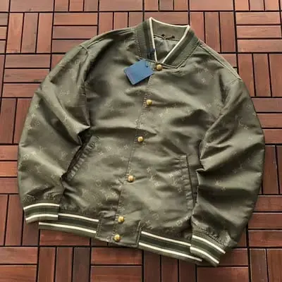 ￥ ~ 359 L🔥JACKET 55070963 (im 185CM 70KG iwear size L in the photo)