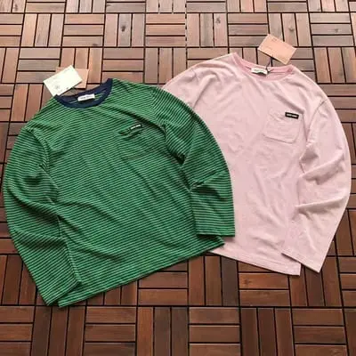 ￥~129 M🔥U M🔥U LONG-SLEEVE 77072851 (im 185CM 70KG iwear size S in the photo)