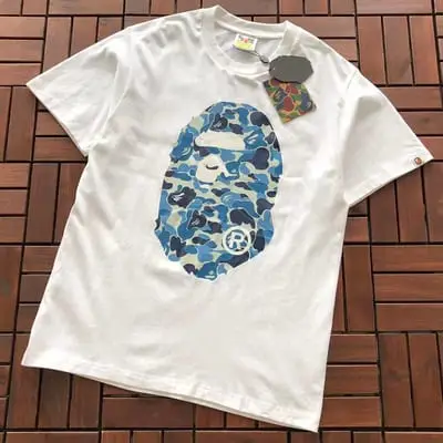 ￥~75 BAPE T-SHIRT 66071416 (im 185CM 70KG iwear size S in the photo)