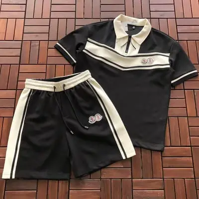 ￥379 M🔥🔥🔥🔥🔥R T-SHIRT SHORTS 88071301 (im 180CM 68KG iwear size L in the photo)