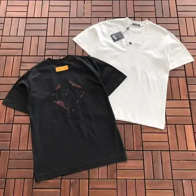 ￥ 189 L🔥T-SHIRT 88080527(im 185CM 80KG iwear size S in the photo)