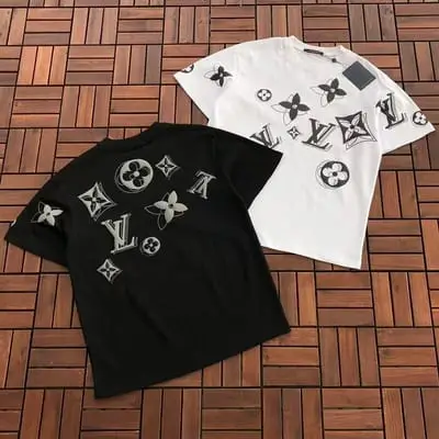 ￥ ~109 L🔥T-SHIRT 77031623 (im 180CM 68KG iwear size M in the photo)
