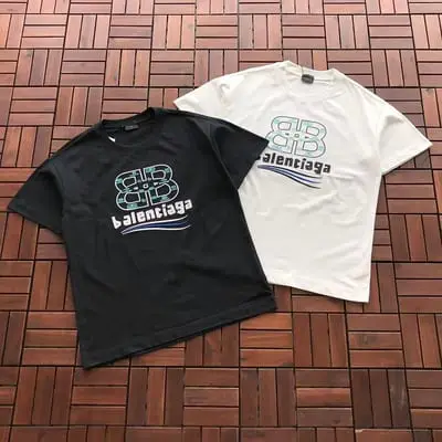 ￥~169 B🔥L🔥🔥🔥IA🔥A T-SHIRT 55071071 (im 185CM 70KG iwear size L in the photo)
