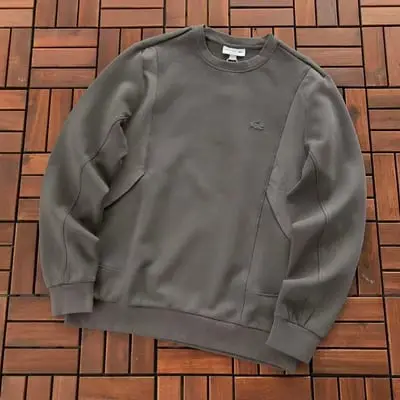 ￥~159 L🔥C🔥ST🔥SWEATER 66070610 (im 185CM 70KG iwear size M in the photo)