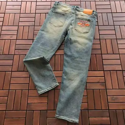 ￥~175 G🔥C🔥I JEANS 66070557 (im 185CM 70KG iwear size 34 in the photo)