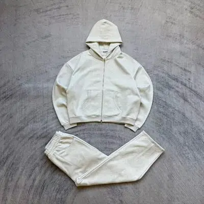 Fyredwrld cozy Tracksuit