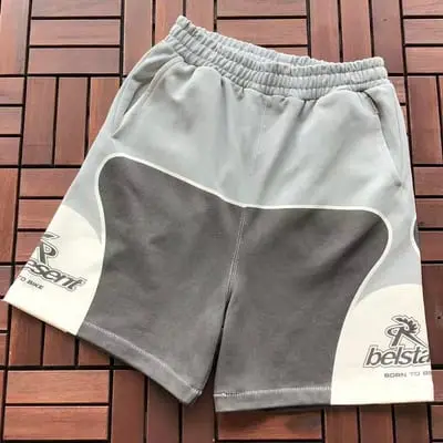 ￥~125 REPRESENT SHORTS 77080519 (im 185CM 80KG iwear size M in the photo)