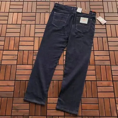 ￥~135 H🔥R🔥E🔥 JEANS 55071560 (im 185CM 80KG iwear size 36 in the photo)