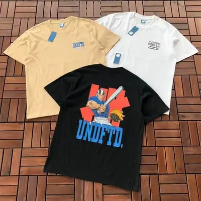 ￥~85 UNDEFEATED T-SHIRT 55063077(im 180CM 68KG iwear size M in the photo)