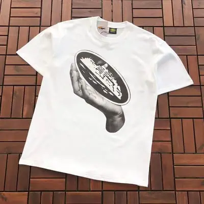 ￥~79 C🔥RT🔥🔥Z T-SHIRT 77071221 (im 185CM 70KG iwear size M in the photo)