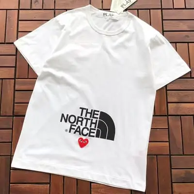 ￥ ~ 95 CDG & T🔥🔥 N🔥🔥F🔥🔥T-SHIRT 55070364 (im 185CM 70KG iwear size M in the photo)