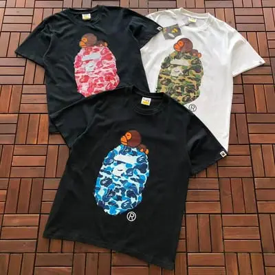 ￥~75 BAPE T-SHIRT 66072219 (im 185CM 70KG iwear size S in the photo)