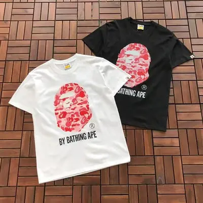 ￥~79 BAPE T-SHIRT 77063010 (im 185CM 70KG iwear size M in the photo)