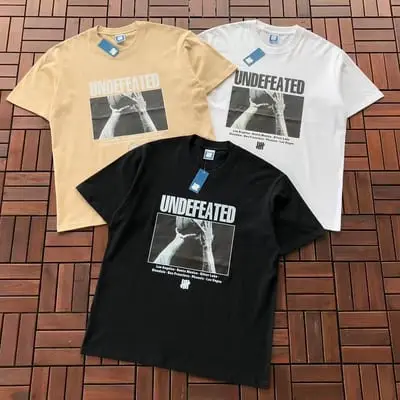 ￥~85 UNDEFEATED T-SHIRT 55070620 (im 185CM 80KG iwear size L in the photo)