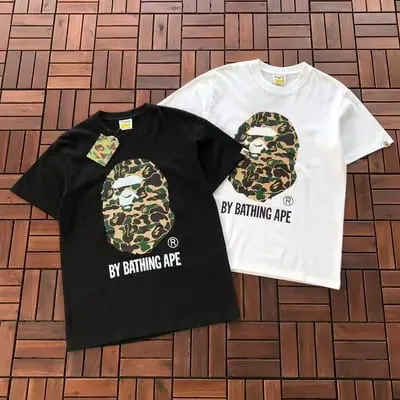 ￥~79 BAPE T-SHIRT 77063033 (im 185CM 70KG iwear size M in the photo)