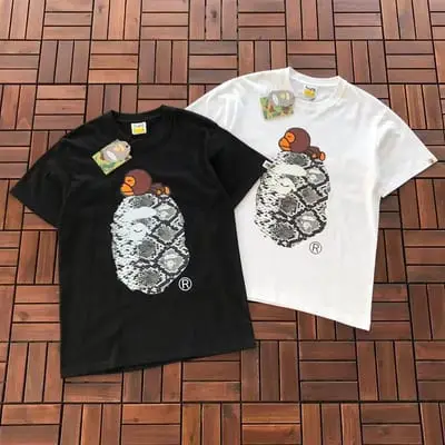 ￥~79 BAPE T-SHIRT 77063029 (im 185CM 70KG iwear size M in the photo)