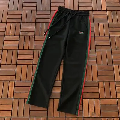 ￥219 G🔥C🔥I TROUSERS 88063010 (im 180CM 68KG iwear size M in the photo)