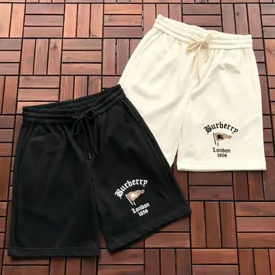 ￥179 B🔥RB🔥RRY SHORTS 88071905 (im 185CM 80KG iwear size L in the photo)