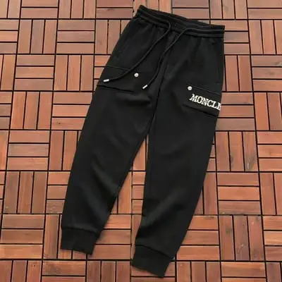 ￥219 M🔥🔥🔥🔥🔥R TROUSERS 88063011(im 180CM 68KG iwear size M in the photo)