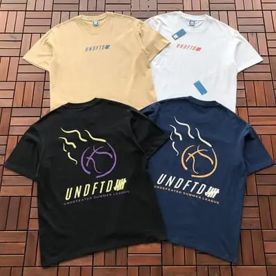 ￥ ~ 85 UNDEFEATED T-SHIRT 55070689 (im 185CM 80KG iwear size L in the photo)