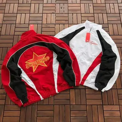 ￥~266 S🔥P🔥E🔥E JACKET 66080555 (im 185CM 70KG iwear size M in the photo)