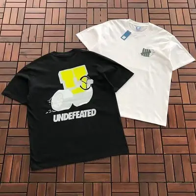 ￥~85 UNDEFEATED T-SHIRT 55070650 (im 185CM 80KG iwear size L in the photo)