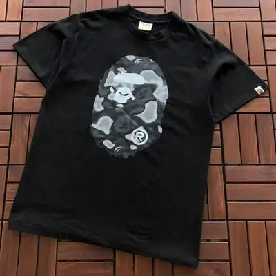 ￥~75 BAPE T-SHIRT 66072254 (im 185CM 70KG iwear size M in the photo)
