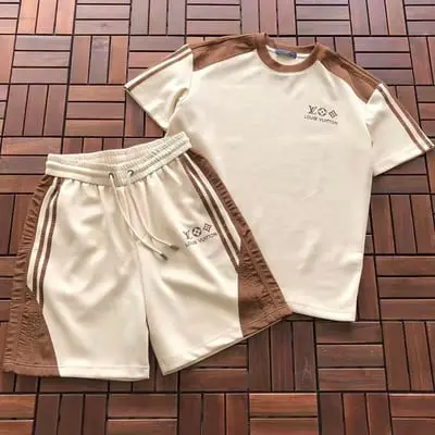 ￥379 L🔥T-SHIRT SHORTS 88071304 (im 180CM 68KG iwear size L in the photo)