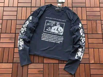 ￥~86 E.R.D LONG-SLEEVE 77080528