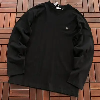 ￥~179 B🔥RB🔥RRY LONG-SLEEVE 77080409 (im 185CM 70KG iwear size M in the photo)