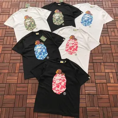 ￥~109 BAPE T-SHIRT 55012627 (im 180CM 68KGiwear size L in the photo)
