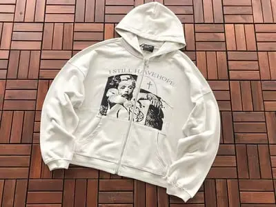 ￥~179 E.R.D HOODIE 77070855 (im 185CM 70KG iwear size M in the photo)